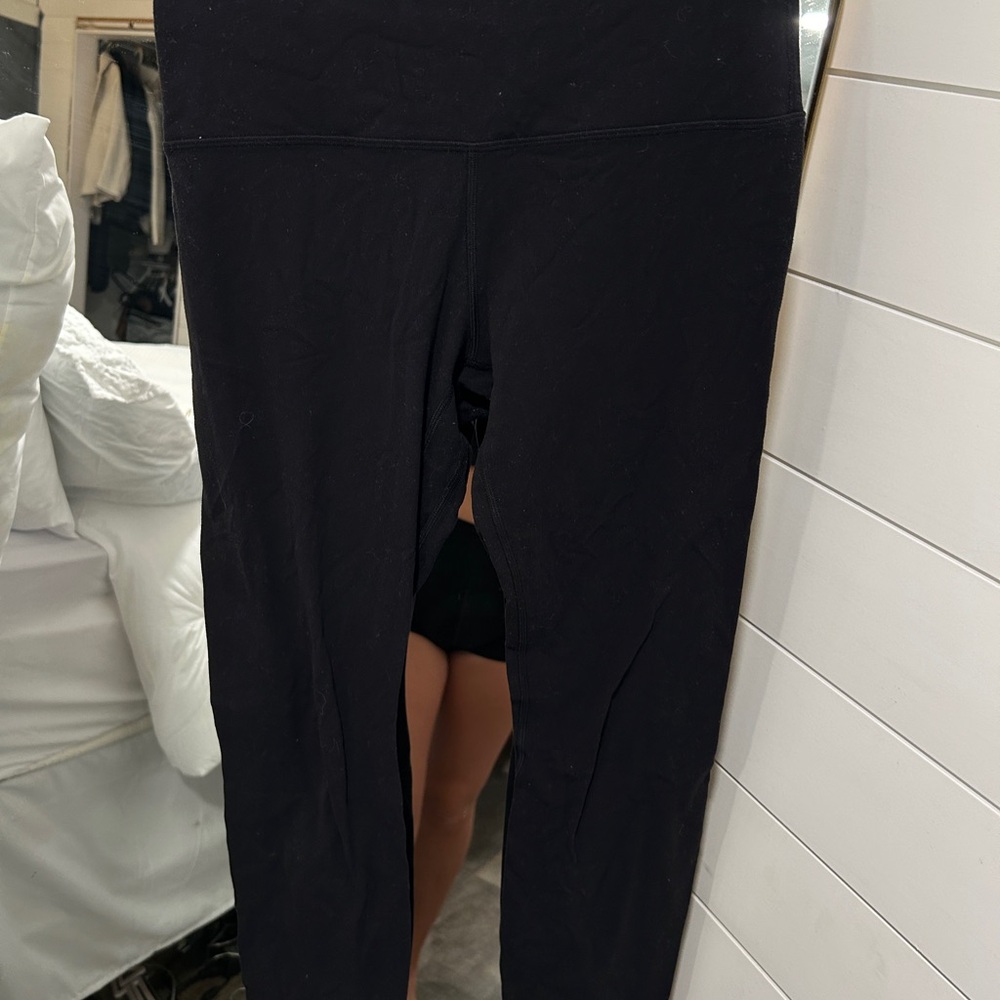 Lululemon pretty used Black Align Leggings